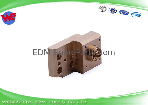 X182B995H02 X182B684H01 M607 Alt Konum Kalıp Kılavuz Tutucusu Mitsubishi