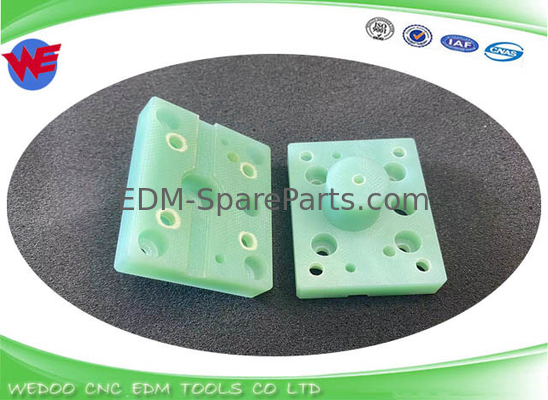 A290-8130-X763 Fanuc İzolatör EDM Parçaları Alt Jet Blok 54*43*10*26MM a-B serisi