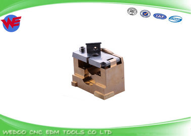 DQ74700 DCC0700 X187B580H01 X192B442H02 Kalıp Kılavuz Blok Tutucu FA Mitsubishi için
