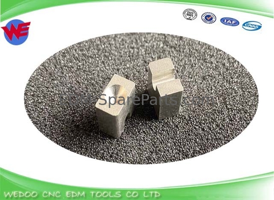 A290-8120-Z782 ELEKTROD TUTUKLARI FANUK EDM yedek parçaları 10*10*6mm