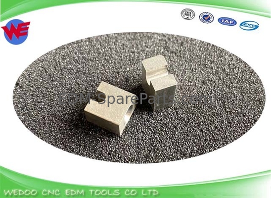 A290-8120-Z782 ELEKTROD TUTUKLARI FANUK EDM yedek parçaları 10*10*6mm