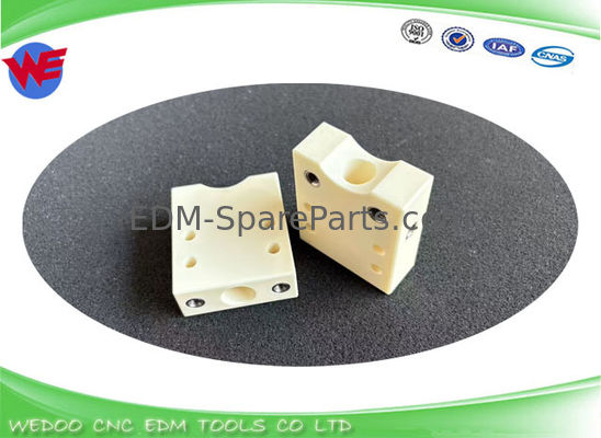 3085759 118616B 1218540 Sodick Yedek Parça Seramik İzolatör Plaka 57.5x50x20T