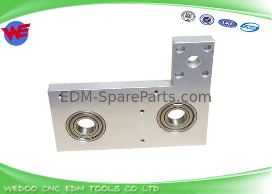SS Malzeme DWC Fanuc Tel Erozyon Aşınma Parçaları A290-8119-X384 Rulman Plakası 135*108MM